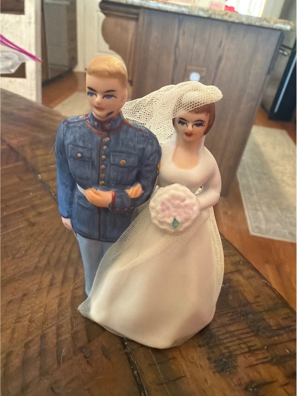 Vintage Wilton Military Groom & Bride Ceramic Wedding Cake Topper Decoration